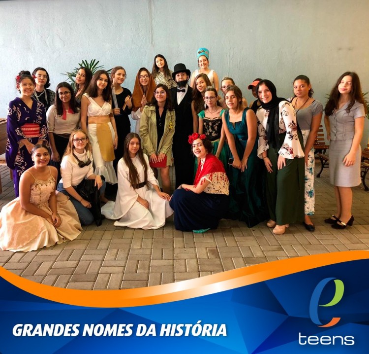 #AbrahamLincoln #RainhaVitoria #PrincesaIsabel #MariaAntonieta #AnaBotafogo #MarieCurie #Malala #KathrineSwitzer #AnneFrank #AméliaEarhart #MargaretHamilton #AnitaGaribaldi #Channel #JoanadArc #NísiaFlorestaAugusta #MulherdasCavernas #Cleópatra #Nefertiti #Maria #Ester